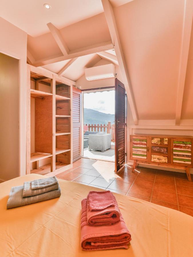 Gites La Nantillaise Bouillante Exterior foto